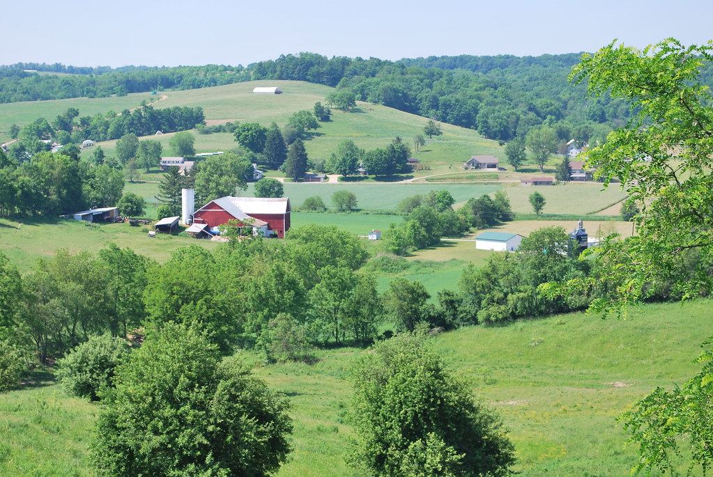 Rolling farms in Ohio Amish country